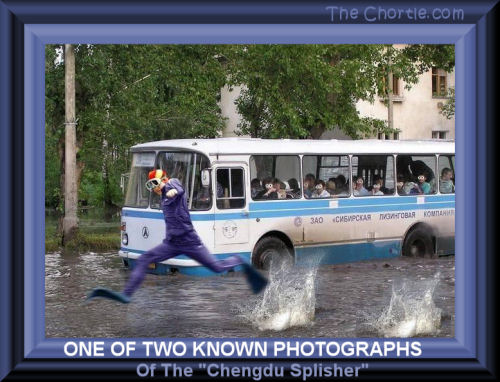 One of two known photographs of the "Chengdu Splisher"