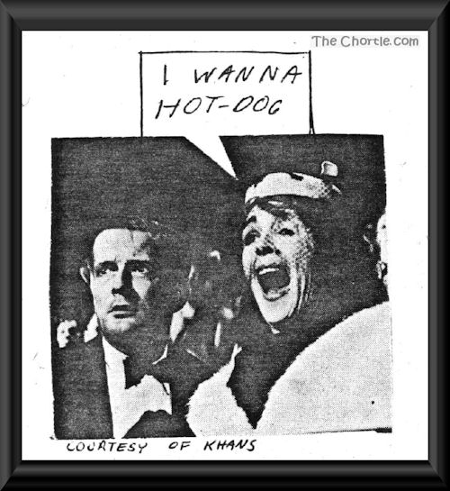 I wanna hot dog! (Courtesy of Khans)